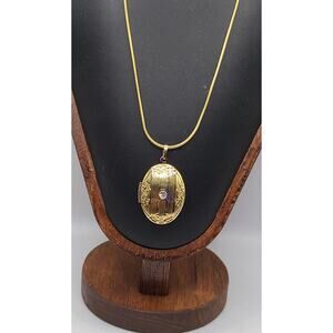 Vintage Gold Tone Oval Locket Necklace Rhinestone Floral 20"